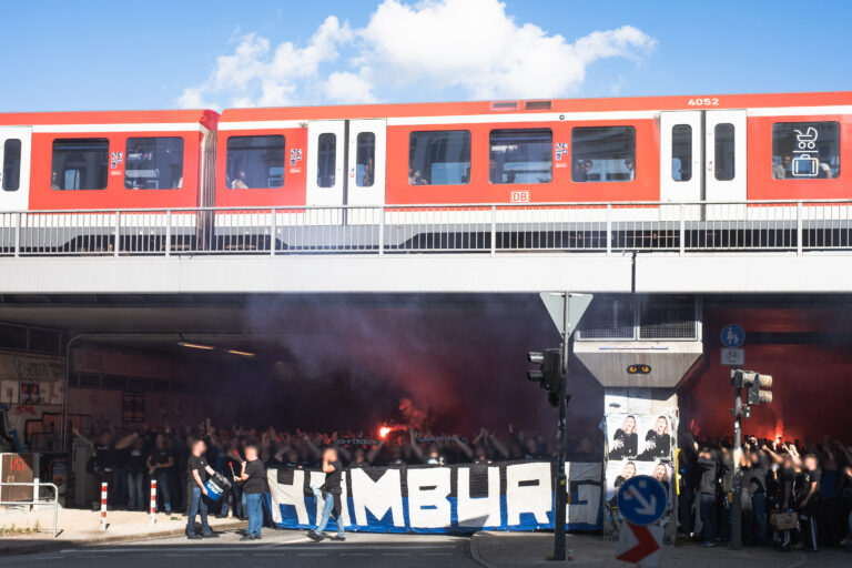 Fanmarsch HSV – St. Pauli (25/26)