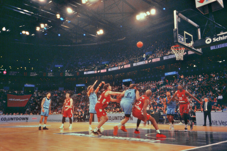 Hamburg Towers – FC Bayern Basketball
